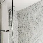 One Bedroom Flat In Cambridge Court Bristol