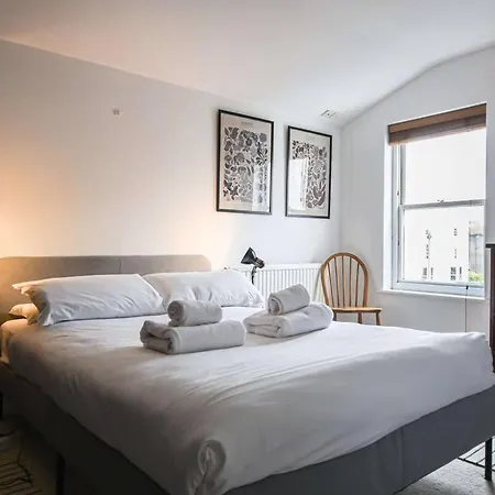 One Bedroom Flat In Cambridge Court Бристоль