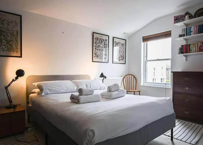 One Bedroom Flat In Cambridge Court Бристоль