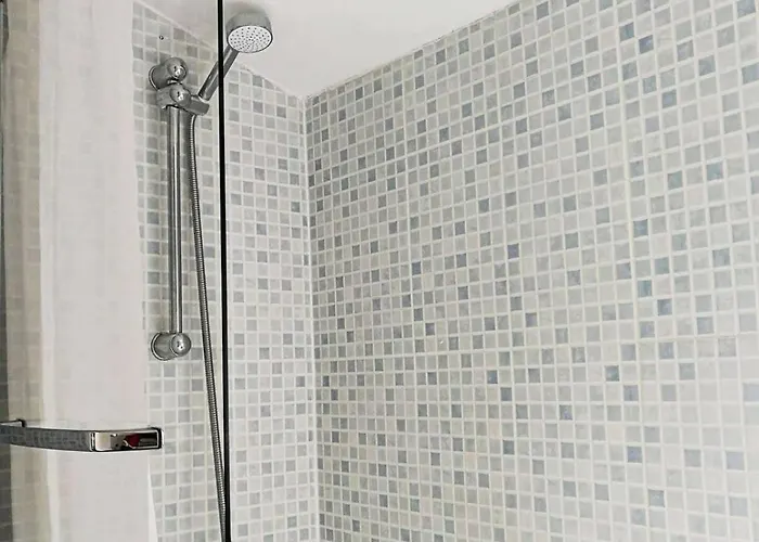 One Bedroom Flat In Cambridge Court Бристоль